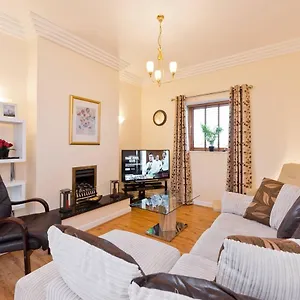Stunning 3-bed In 1 Apartment Dublin